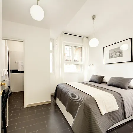 Vatican Happy Holidays Pensión Roma