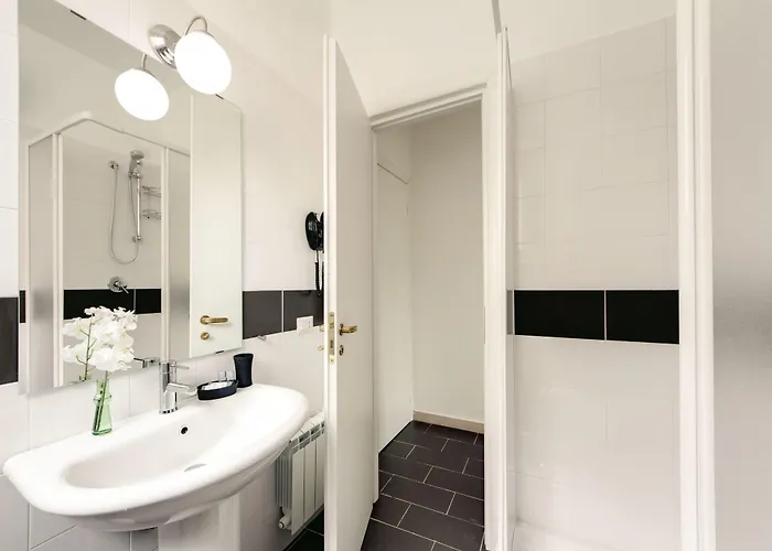 Vatican Happy Holidays 4*