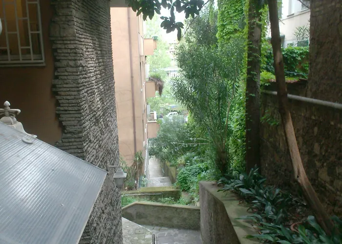 Vatican Happy Holidays 4*