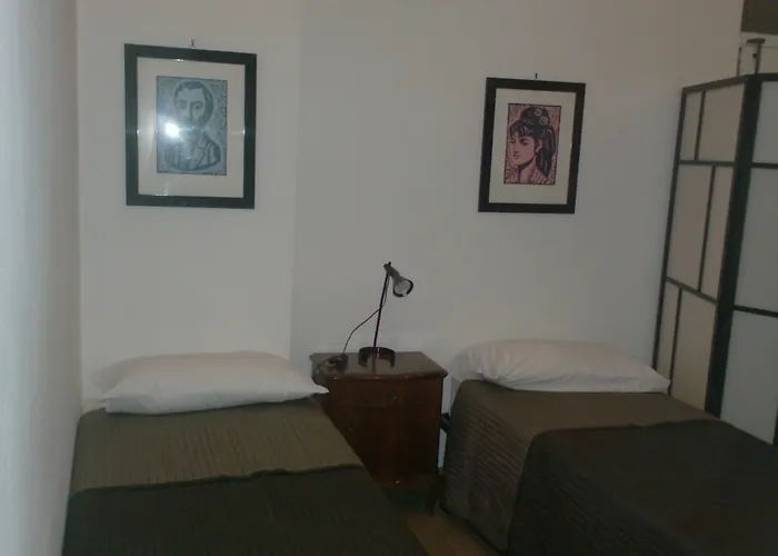 Vatican Happy Holidays 4*